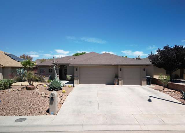 Property at 383 Wildwood Dr, Alamogordo, NM 88310, 3 beds, 2 baths