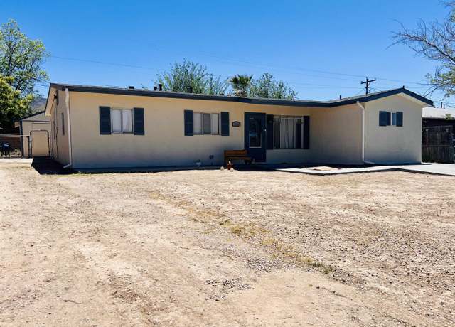 Property at 1204 Hendrix Ave, Alamogordo, NM 88310, 4 beds, 1.75 baths