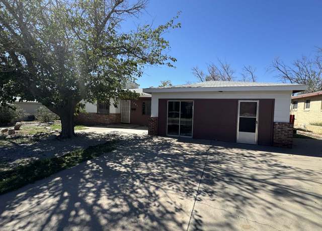 Property at 1201 Juniper Dr, Alamogordo, NM 88310, 4 beds, 2 baths