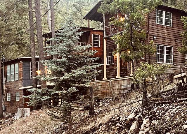 Property at 11 Vine St, Cloudcroft, NM 88317, 1.75 baths