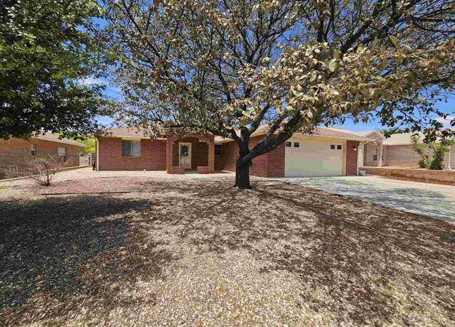 Property at 3669 Rosewood Ave, Alamogordo, NM 88310, 3 beds, 2 baths