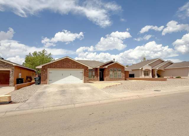 Property at 207 Palo Duro, Alamogordo, NM 88310, 4 beds, 2.5 baths