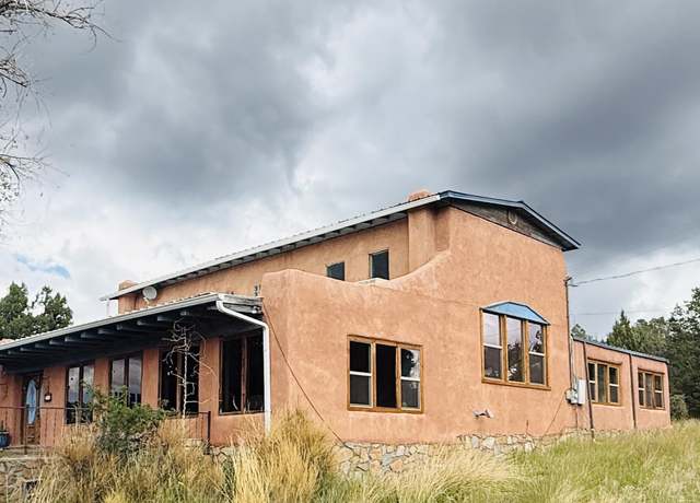 Property at 114 Wendy Rd, Silver City, NM 88061, 3 beds, 2.5 baths