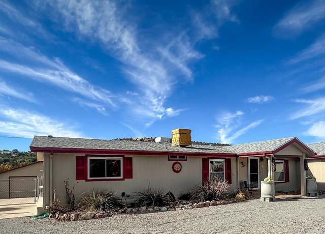 Property at 27 Oakwood Ave, Silver City, NM 88061, 3 beds, 2 baths