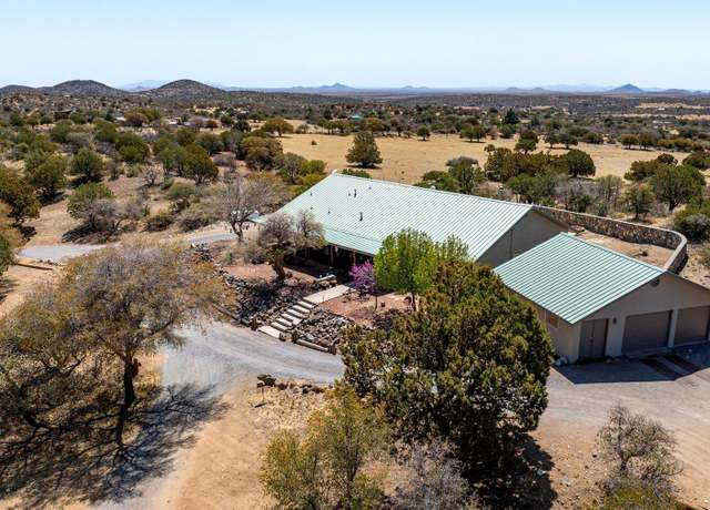 Property at 33 Cimarron Trail Trl, Silver City, NM 88061, 4 beds, 3 baths