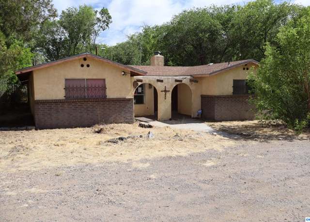 Property at 302 Mill St, Santa Clara, NM 88026, 3 beds, 2 baths
