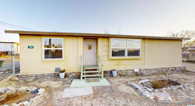 Photo of 704 Oak St, Santa Clara, NM 88026