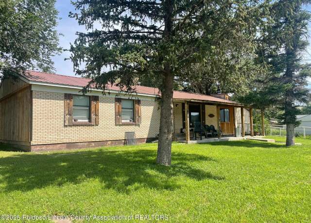 Property at 112 North Ln, Ruidoso Downs, NM 88346, 4 beds, 1.5 baths