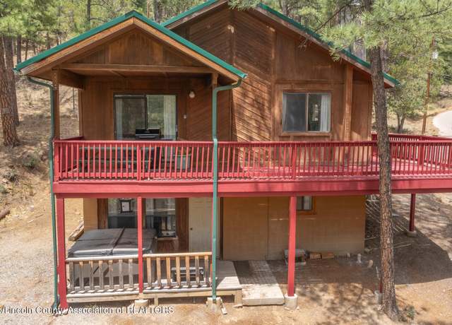 Property at 107 North Oak Dr, Ruidoso, NM 88345, 4 beds, 2.5 baths