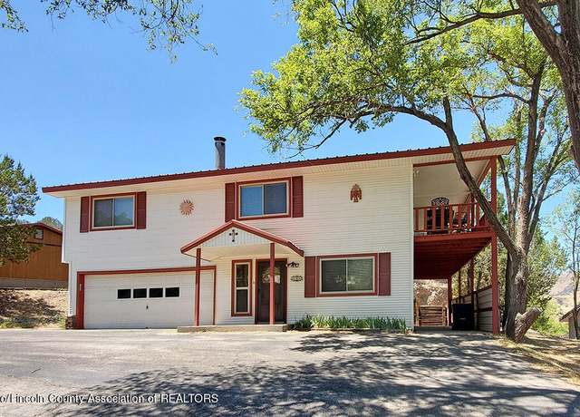 Property at 104 Heights Dr, Ruidoso Downs, NM 88346, 3 beds, 3 baths