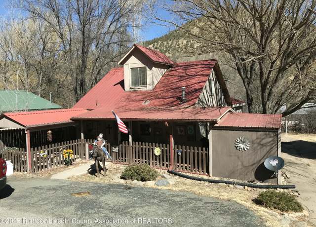 Property at 316 Walnut Dr, Ruidoso, NM 88345, 2 beds, 2 baths