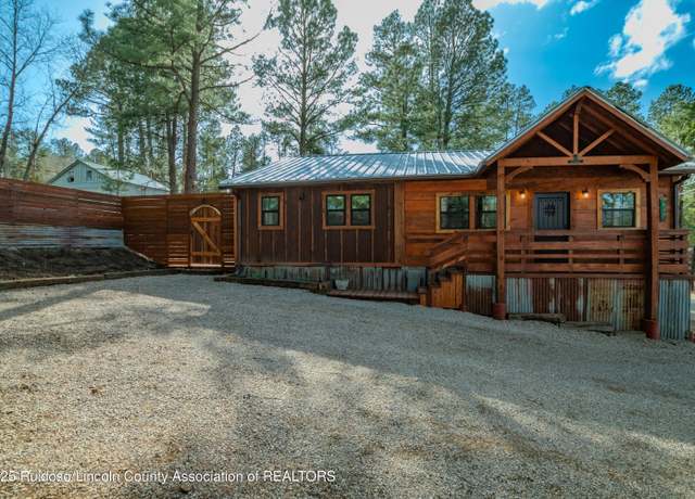 Property at 437 First St, Ruidoso, NM 88345, 3 beds, 2 baths