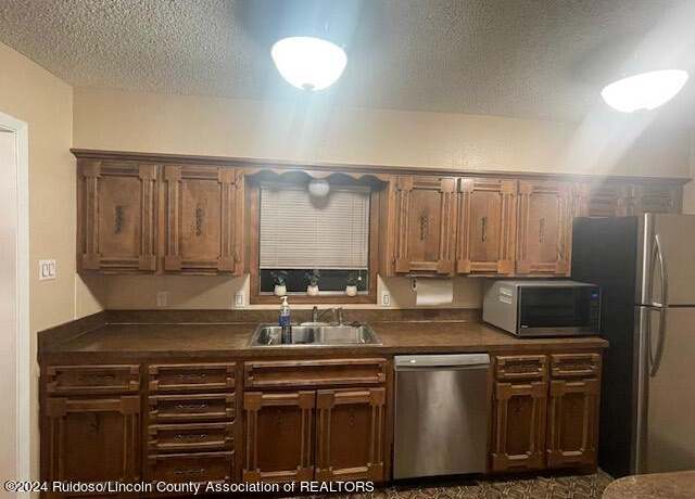 Property at 443 Flume Canyon Dr, Ruidoso, NM 88345, 4 beds, 4 baths
