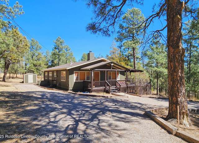 Property at 750 Center St, Ruidoso, NM 88345, 3 beds, 2 baths
