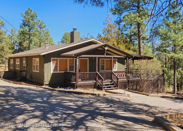 Property at 750 Center St, Ruidoso, NM 88345, 3 beds, 2 baths