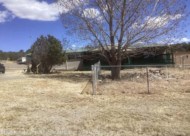Property at 102 Crest View Rd, Capitan, NM 88316, 4 beds, 2 baths