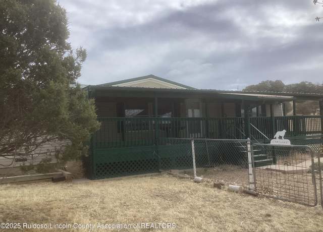 Property at 102 Crest View Rd, Capitan, NM 88316, 4 beds, 2 baths