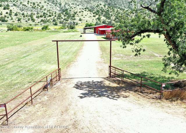 Property at 10343 Los Chozas Trl, Hondo, NM 88336, 3 beds, 2 baths