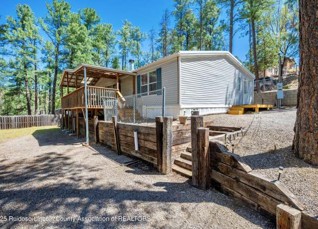 Property at 322 3rd St, Ruidoso, NM 88345, 4 beds, 2 baths