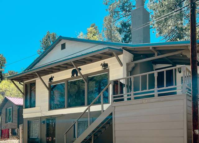 Property at 207 Carters Ln, Ruidoso, NM 88345, 3 beds, 3 baths
