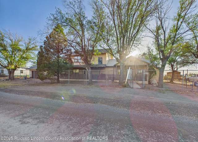 Property at 1306 B Ave, Carrizozo, NM 88301, 5 beds, 4 baths