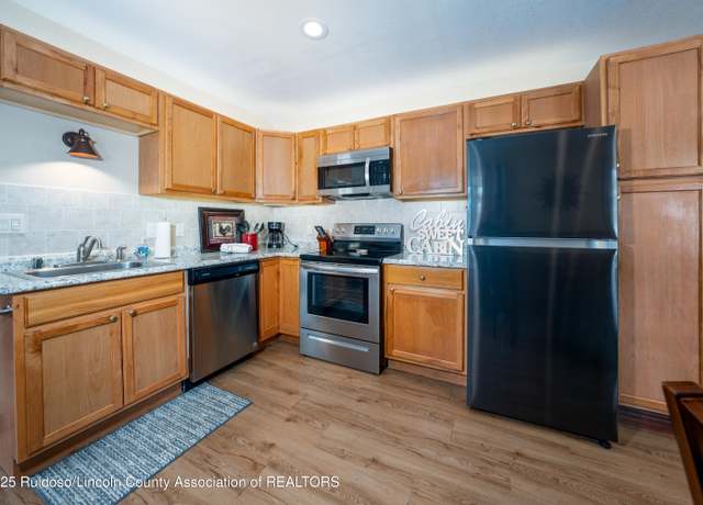 Property at 303 South St, Ruidoso, NM 88345, 3 beds, 2 baths