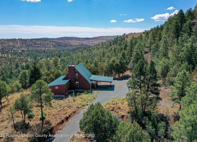 Property at 197 Lady Hawk Ln, Ruidoso, NM 88345, 3 beds, 2.5 baths