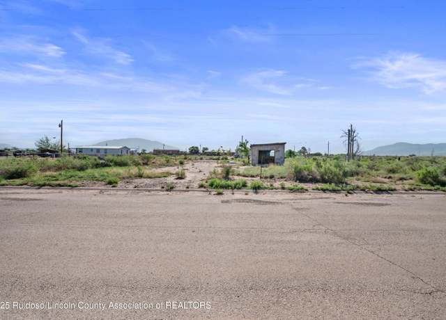 Property at 408 17th St, Carrizozo, NM 88301