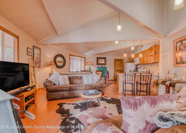 Property at 201 Morgan Dr, Ruidoso, NM 88345, 3 beds, 2 baths