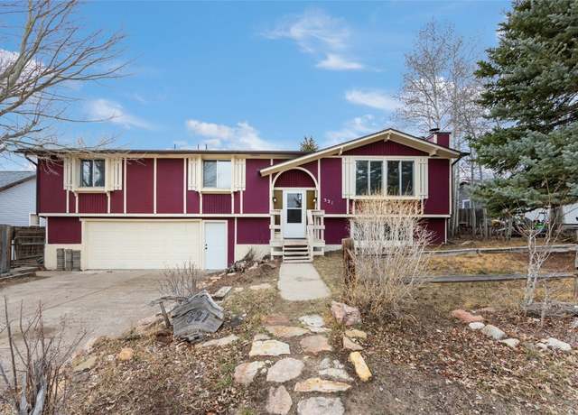 Property at 321 18th St, Kremmling, CO 80459, 3 beds, 3 baths