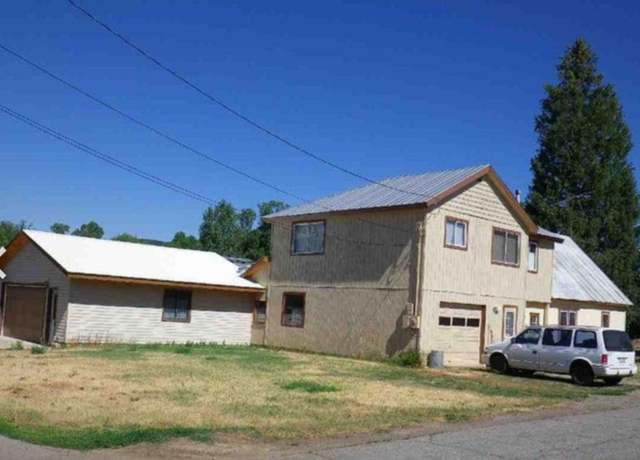 Property at 105 Logan Ave, Steamboat Springs, CO 80487, 5 beds, 2 baths