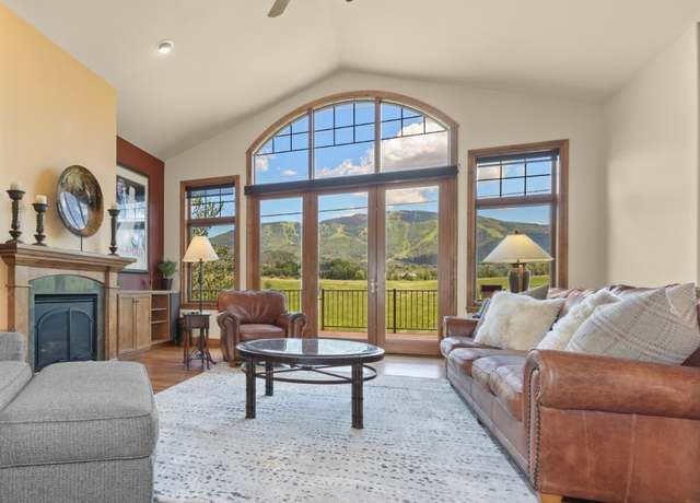 Property at 1052 Longview Cir, Steamboat Springs, CO 80487, 5 beds, 3.5 baths