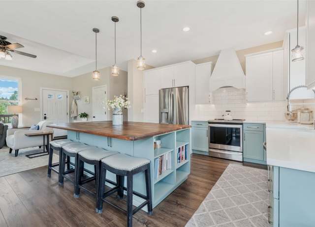 Property at 30600 Ormega Way, Oak Creek, CO 80467, 5 beds, 3 baths