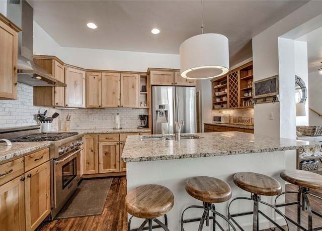 Property at 532 Kimmes Ln, Breckenridge, CO 80424, 3 beds, 2.5 baths