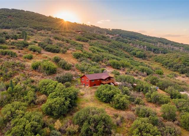 Property at 42485 Deerfoot Ln, Steamboat Springs, CO 80487, 4 beds, 3 baths