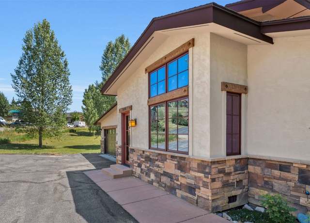 Property at 27125 Moonlight Way, Steamboat Springs, CO 80487, 4 beds, 3.5 baths