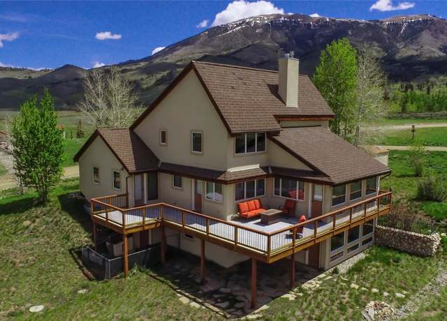 Property at 446 Rodeo Dr, Silverthorne, CO 80498, 4 beds, 3.5 baths