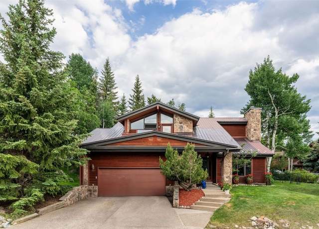 Property at 2055 Clubhouse Dr, Steamboat Springs, CO 80487, 4 beds, 4.5 baths