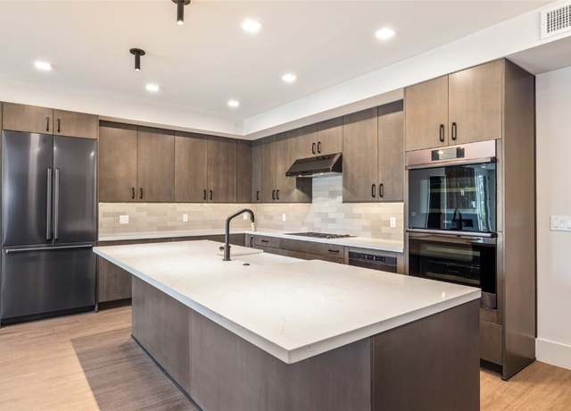 Property at 80 W Main St #303, Frisco, CO 80443, 1 bed, 2 baths