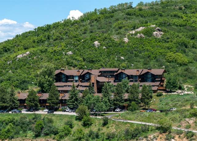 Property at 31500 Runaway Pl #405, Steamboat Springs, CO 80487, 3 beds, 2.5 baths