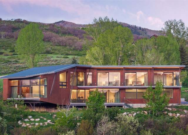 Property at 806 Amethyst Dr, Steamboat Springs, CO 80487, 4 beds, 3.5 baths
