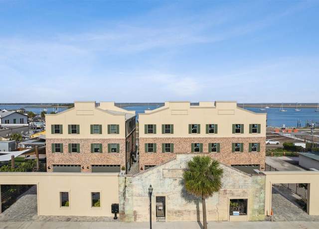 Property at 21 N 2nd St, Fernandina Beach, FL 32034, 3 beds, 2.5 baths