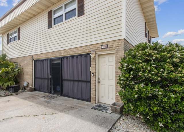 Property at 2800 W 5th St, Fernandina Beach, FL 32034, 3 beds, 2 baths