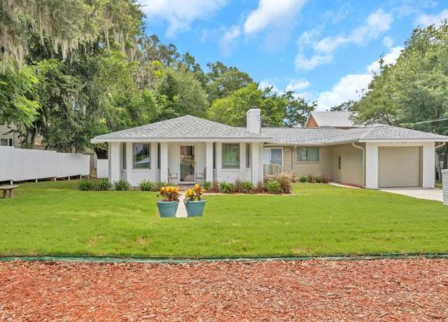 Property at 1306 Broome St, Fernandina Beach, FL 32034, 3 beds, 2 baths