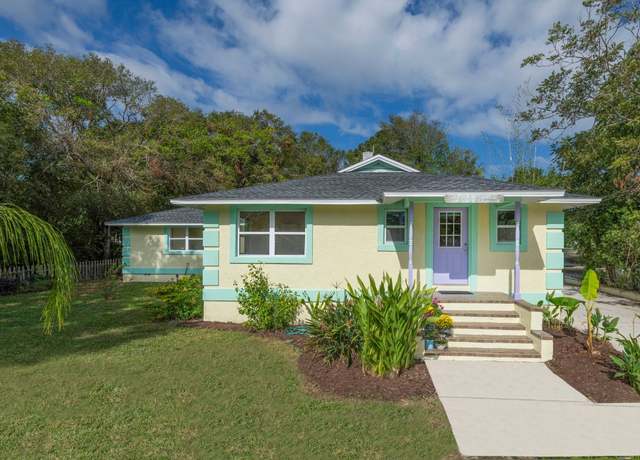 Property at 2115 Florida Ave, Fernandina Beach, FL 32034, 4 beds, 3 baths