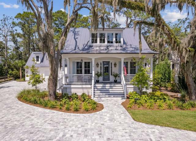 Property at 19 Sweetgrass Ct, Amelia Island, FL 32034, 5 beds, 4 baths