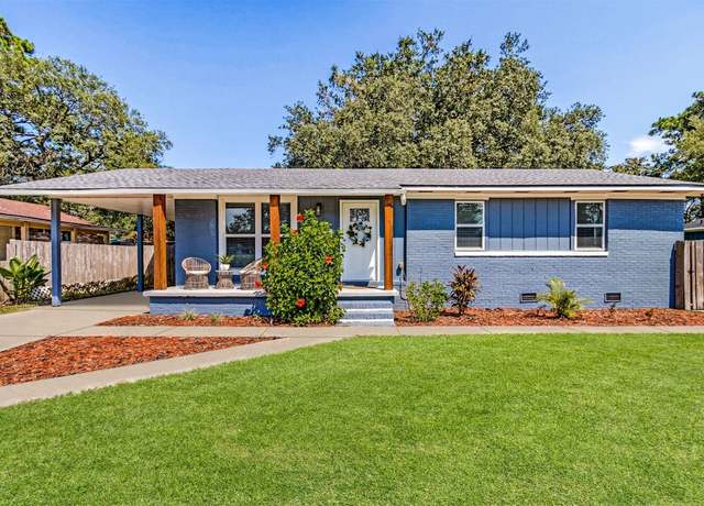 Property at 924 Division St, Fernandina Beach, FL 32034, 3 beds, 2 baths
