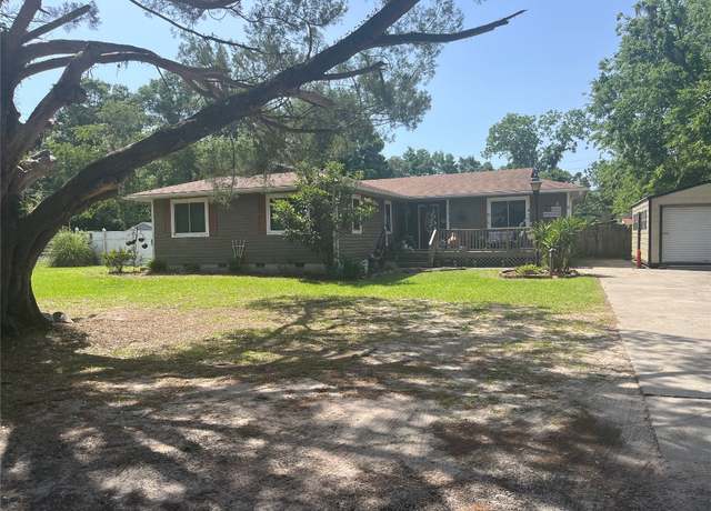 Property at 86040 Clyde St, Yulee, FL 32097, 4 beds, 2 baths