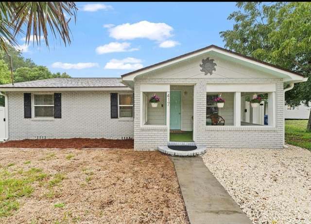 Property at 417 S 11th St, Fernandina Beach, FL 32034, 3 beds, 2 baths