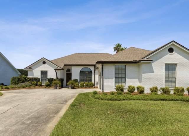 Property at 2813 Ocean Sound Dr, Fernandina Beach, FL 32034, 3 beds, 2 baths